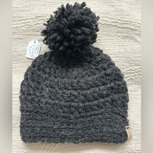 6/12mo NEW Local Baby Knit Toque